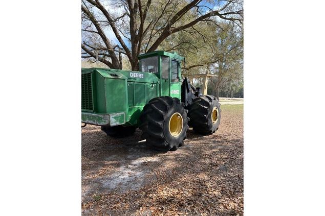 John Deere Track Feller Buncher